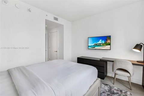 Hôtel, hôtellerie à vendre à Hollywood, Floride: 2 chambres, 96.99 m2 № 1070996 - photo 10