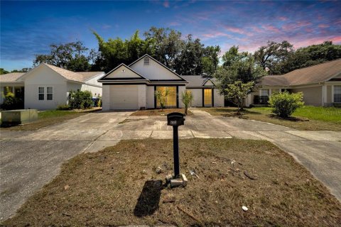 House in Tampa, Florida 3 bedrooms, 115.57 sq.m. № 1344560 - photo 5