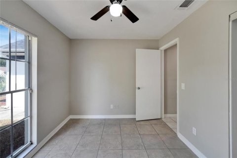 House in Tampa, Florida 3 bedrooms, 115.57 sq.m. № 1344560 - photo 21