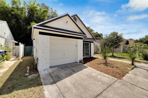 House in Tampa, Florida 3 bedrooms, 115.57 sq.m. № 1344560 - photo 8