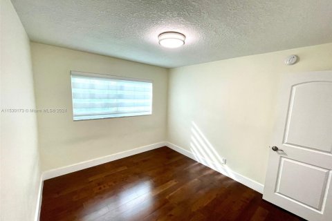 Condominio en venta en Wilton Manors, Florida, 2 dormitorios, 92.9 m2 № 1044901 - foto 22