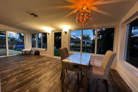 Casa en venta en Fort Lauderdale, Florida, 2 dormitorios, 109.81 m2 № 1272212 - foto 7