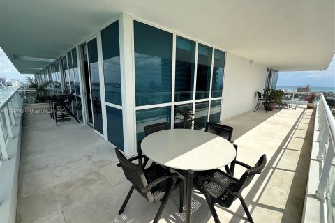 Condo in Miami Beach, Florida, 2 bedrooms  № 1078365 - photo 10