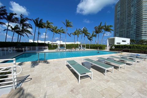 Condo in Miami Beach, Florida, 2 bedrooms  № 1078365 - photo 28