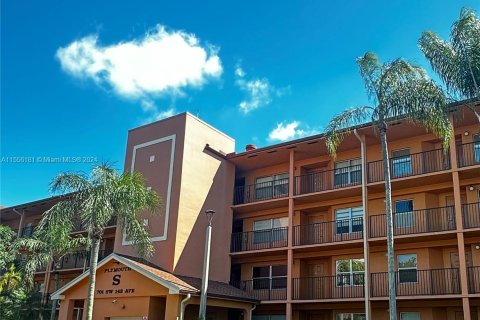 Condominio en venta en Pembroke Pines, Florida, 2 dormitorios, 112.13 m2 № 1078407 - foto 19