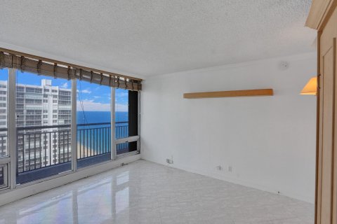 Condo in Fort Lauderdale, Florida, 2 bedrooms  № 1058992 - photo 23