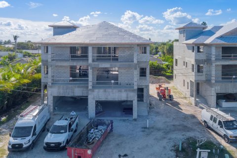 Touwnhouse à vendre à Hutchinson Island South, Floride: 3 chambres, 253.53 m2 № 1056991 - photo 5