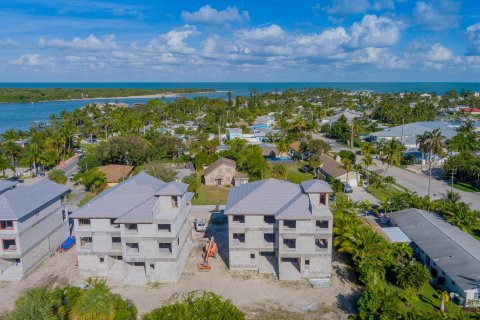 Townhouse in Hutchinson Island South, Florida 3 bedrooms, 253.53 sq.m. № 1056991 - photo 9