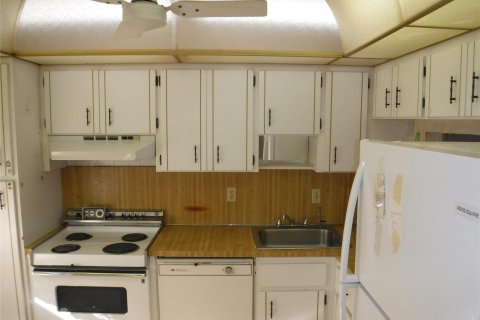 Condo in Lauderhill, Florida, 1 bedroom  № 1065488 - photo 9