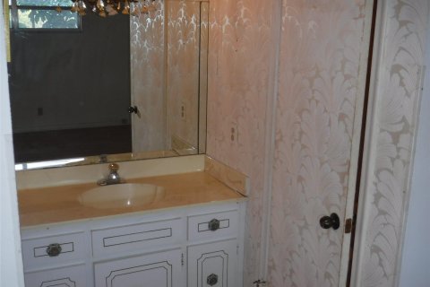 Condo in Lauderhill, Florida, 1 bedroom  № 1065488 - photo 15