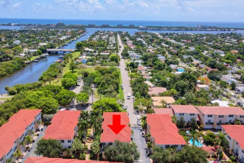 Adosado en venta en Lake Worth, Florida, 3 dormitorios, 185.8 m2 № 1065450 - foto 9