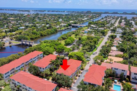 Adosado en venta en Lake Worth, Florida, 3 dormitorios, 185.8 m2 № 1065450 - foto 8