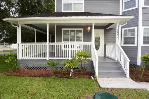 Casa en venta en Tampa, Florida, 3 dormitorios, 164.99 m2 № 1349852 - foto 3