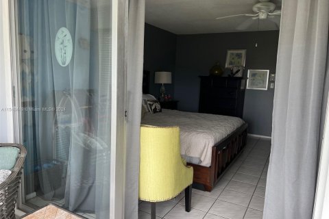 Copropriété à vendre à Hollywood, Floride: 2 chambres, 92.16 m2 № 1050957 - photo 15