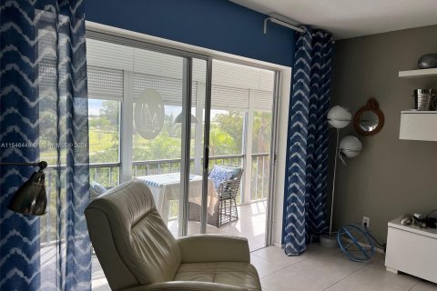 Copropriété à vendre à Hollywood, Floride: 2 chambres, 92.16 m2 № 1050957 - photo 8