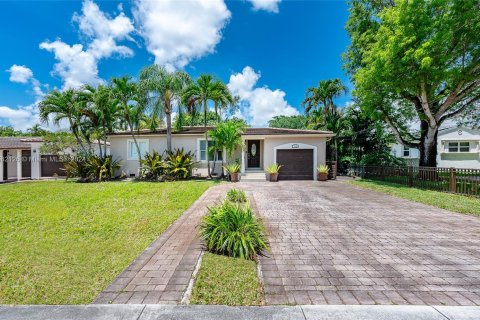 Villa ou maison à vendre à Miami Springs, Floride: 5 chambres, 294.13 m2 № 1404260 - photo 6