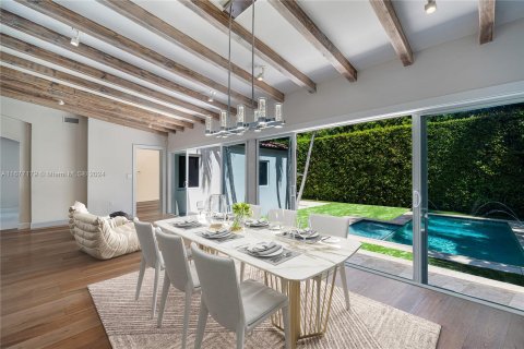 Villa ou maison à vendre à Miami, Floride: 4 chambres, 208.38 m2 № 1404258 - photo 6