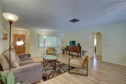 Villa ou maison à vendre à Largo, Floride: 2 chambres, 112.88 m2 № 1344364 - photo 10