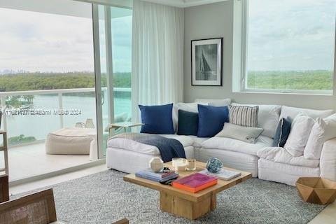 Condominio en venta en Sunny Isles Beach, Florida, 3 dormitorios, 156.73 m2 № 1242001 - foto 9