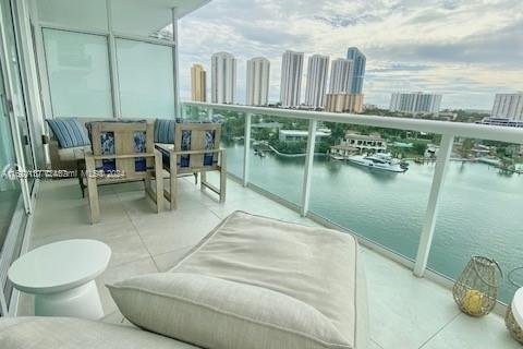 Condo in Sunny Isles Beach, Florida, 3 bedrooms  № 1242001 - photo 5