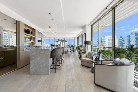 Condominio en venta en Miami Beach, Florida, 4 dormitorios, 344.2 m2 № 1242013 - foto 14