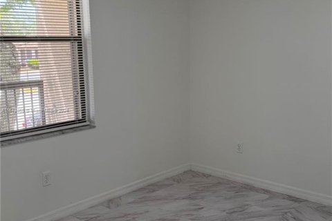 Condo in Pompano Beach, Florida, 1 bedroom  № 1397025 - photo 17