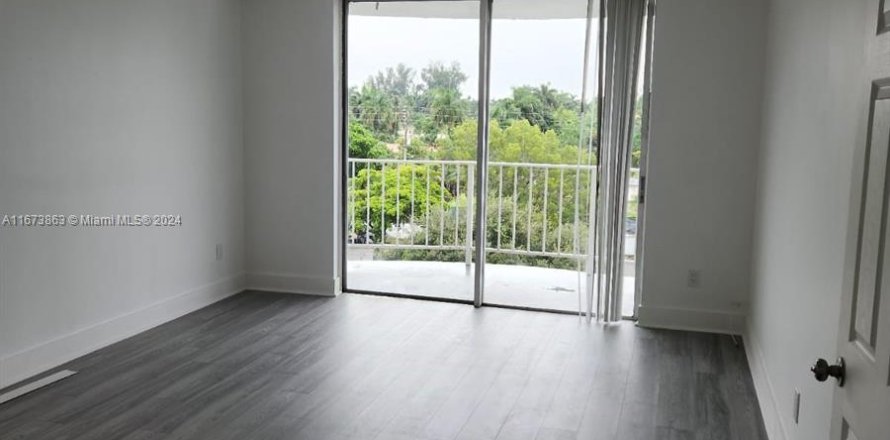 Condo in Miami, Florida, 1 bedroom  № 1397028