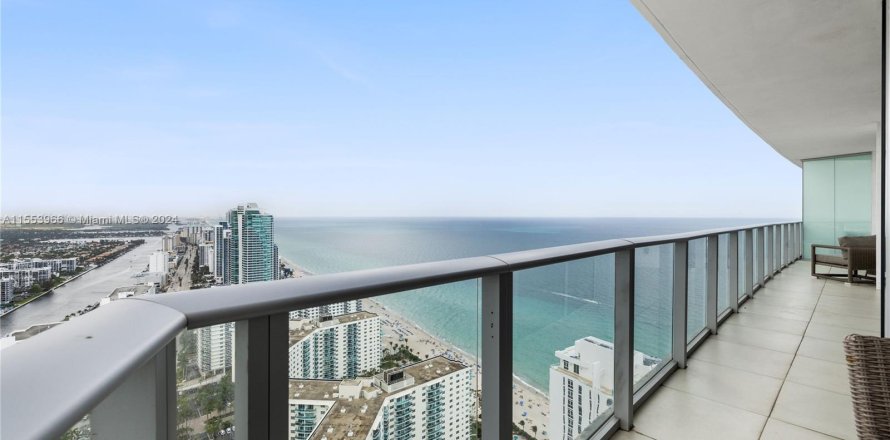 Condo in Hollywood, Florida, 1 bedroom  № 1074302