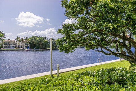 Touwnhouse à vendre à Aventura, Floride: 3 chambres, 255.02 m2 № 1231958 - photo 16