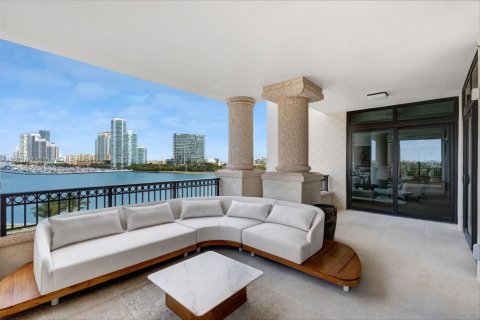 Condominio en venta en Miami Beach, Florida, 5 dormitorios, 708.84 m2 № 1037485 - foto 8