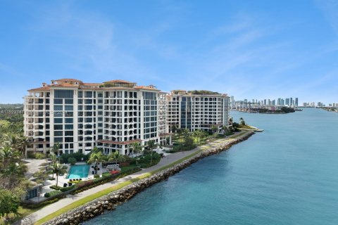 Copropriété à vendre à Miami Beach, Floride: 5 chambres, 708.84 m2 № 1037485 - photo 11
