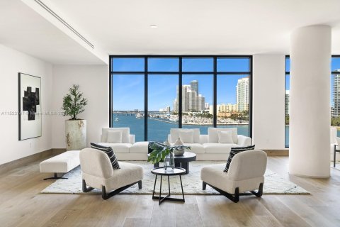 Copropriété à vendre à Miami Beach, Floride: 5 chambres, 708.84 m2 № 1037485 - photo 15