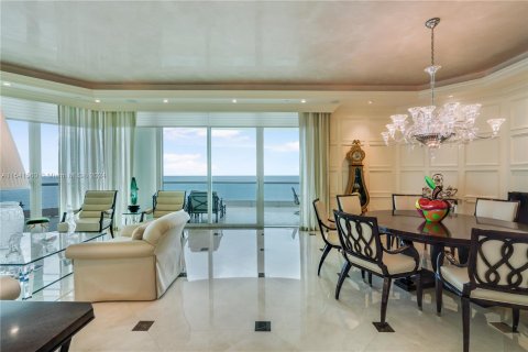 Condominio en venta en Sunny Isles Beach, Florida, 4 dormitorios, 346.99 m2 № 1037455 - foto 20