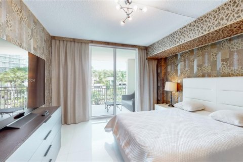 Condo in Sunny Isles Beach, Florida, 3 bedrooms  № 1372365 - photo 25