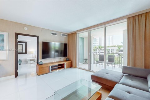 Copropriété à vendre à Sunny Isles Beach, Floride: 3 chambres, 153.1 m2 № 1372365 - photo 16