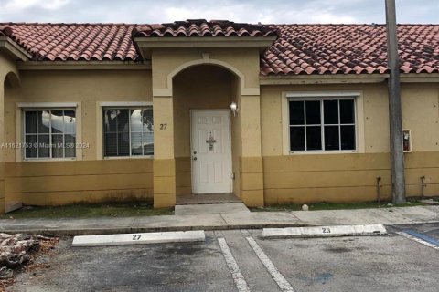 Townhouse in Homestead, Florida 2 bedrooms, 85.38 sq.m. № 1268724 - photo 1