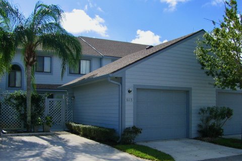 Townhouse in Hobe Sound, Florida 2 bedrooms, 174.1 sq.m. № 1222578 - photo 14