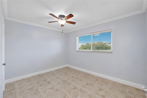 Condo in Sunrise, Florida, 2 bedrooms  № 1222666 - photo 3