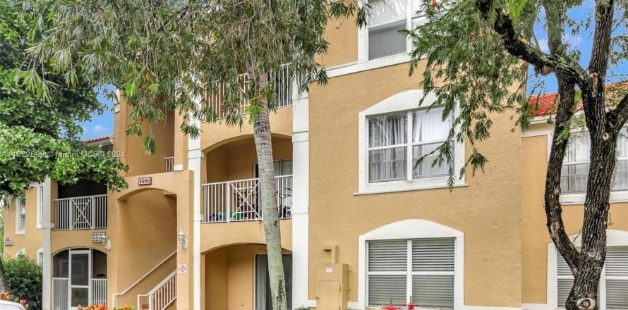 Condo à Coconut Creek, Floride, 2 chambres  № 1396249