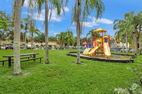 Condo in Coconut Creek, Florida, 2 bedrooms  № 1396249 - photo 25