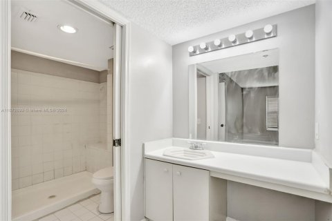 Condominio en venta en Coconut Creek, Florida, 2 dormitorios, 104.98 m2 № 1396249 - foto 12