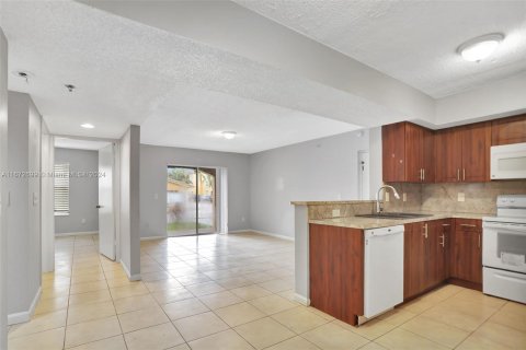 Copropriété à vendre à Coconut Creek, Floride: 2 chambres, 104.98 m2 № 1396249 - photo 5