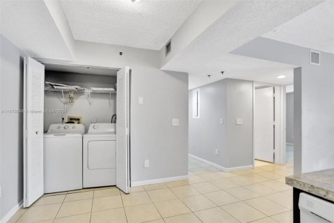 Copropriété à vendre à Coconut Creek, Floride: 2 chambres, 104.98 m2 № 1396249 - photo 8