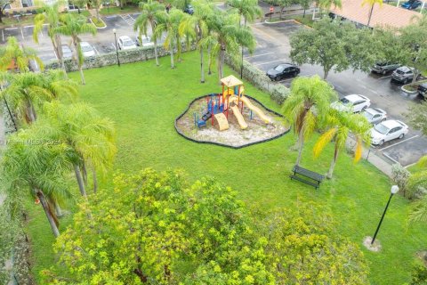 Condominio en venta en Coconut Creek, Florida, 2 dormitorios, 104.98 m2 № 1396249 - foto 26