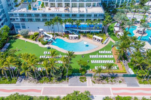 Copropriété à vendre à Miami Beach, Floride: 2 chambres, 138.98 m2 № 1396250 - photo 8