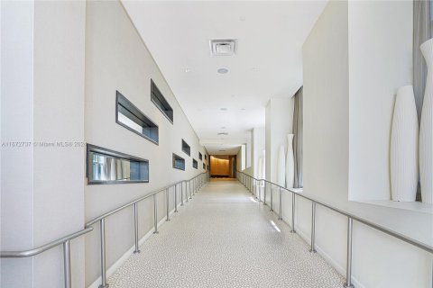 Copropriété à vendre à Miami Beach, Floride: 2 chambres, 138.98 m2 № 1396250 - photo 13