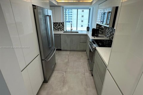 Copropriété à vendre à Miami Beach, Floride: 2 chambres, 110.55 m2 № 1348586 - photo 5