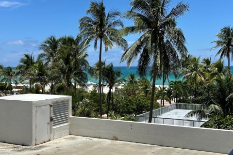 Copropriété à vendre à Miami Beach, Floride: 2 chambres, 110.55 m2 № 1348586 - photo 20