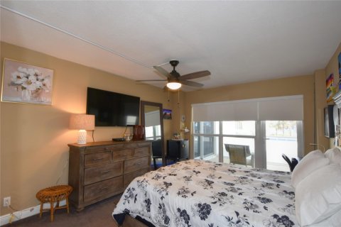 Condo in Pompano Beach, Florida, 3 bedrooms  № 1043087 - photo 11