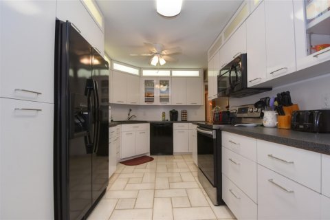 Copropriété à vendre à Pompano Beach, Floride: 3 chambres, 225.75 m2 № 1043087 - photo 25